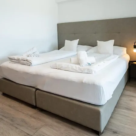Fancy Getaway In Poertschach At Woerthersee *